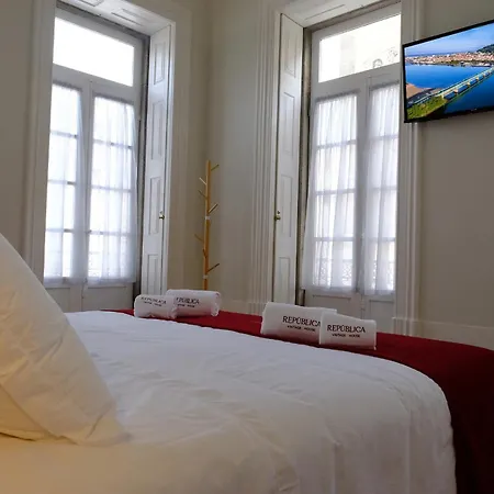 Republica Vintage House Hotel *